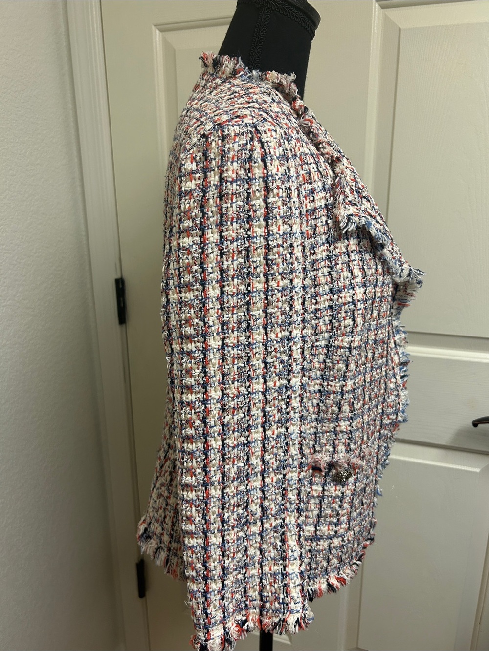 Anne Klein Tweed Frayed-Edge Jacket in Multi-Color, Size 10 - Picture 8 of 10